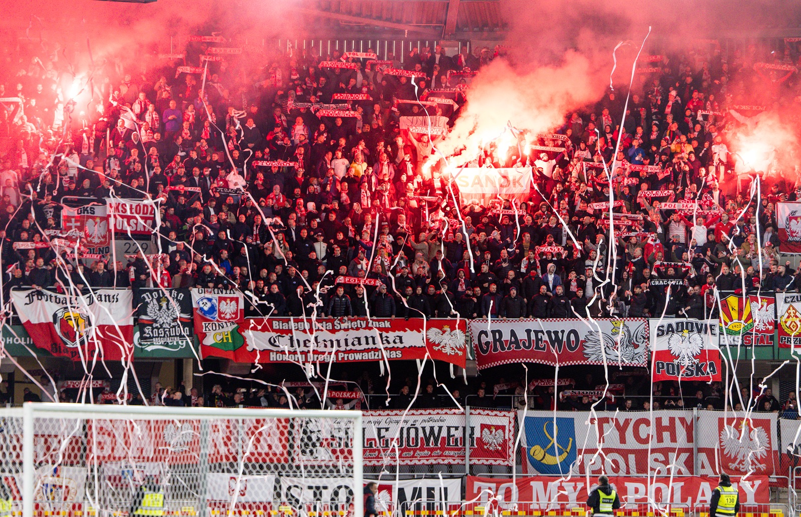 UEFA zrobiła ranking najgorszych fanów. Oto miejsce Polaków