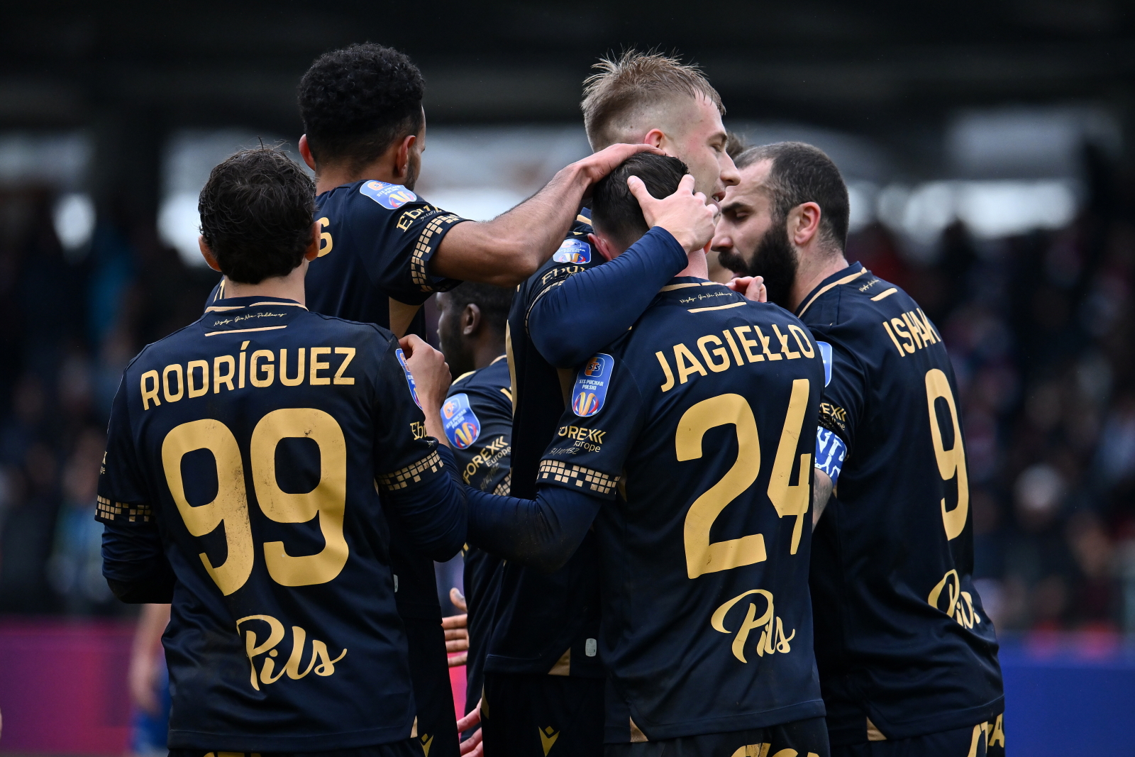 Nieoczekiwane emocje w Słupsku. Lech musiał drżeć o wynik z czwartoligowcem