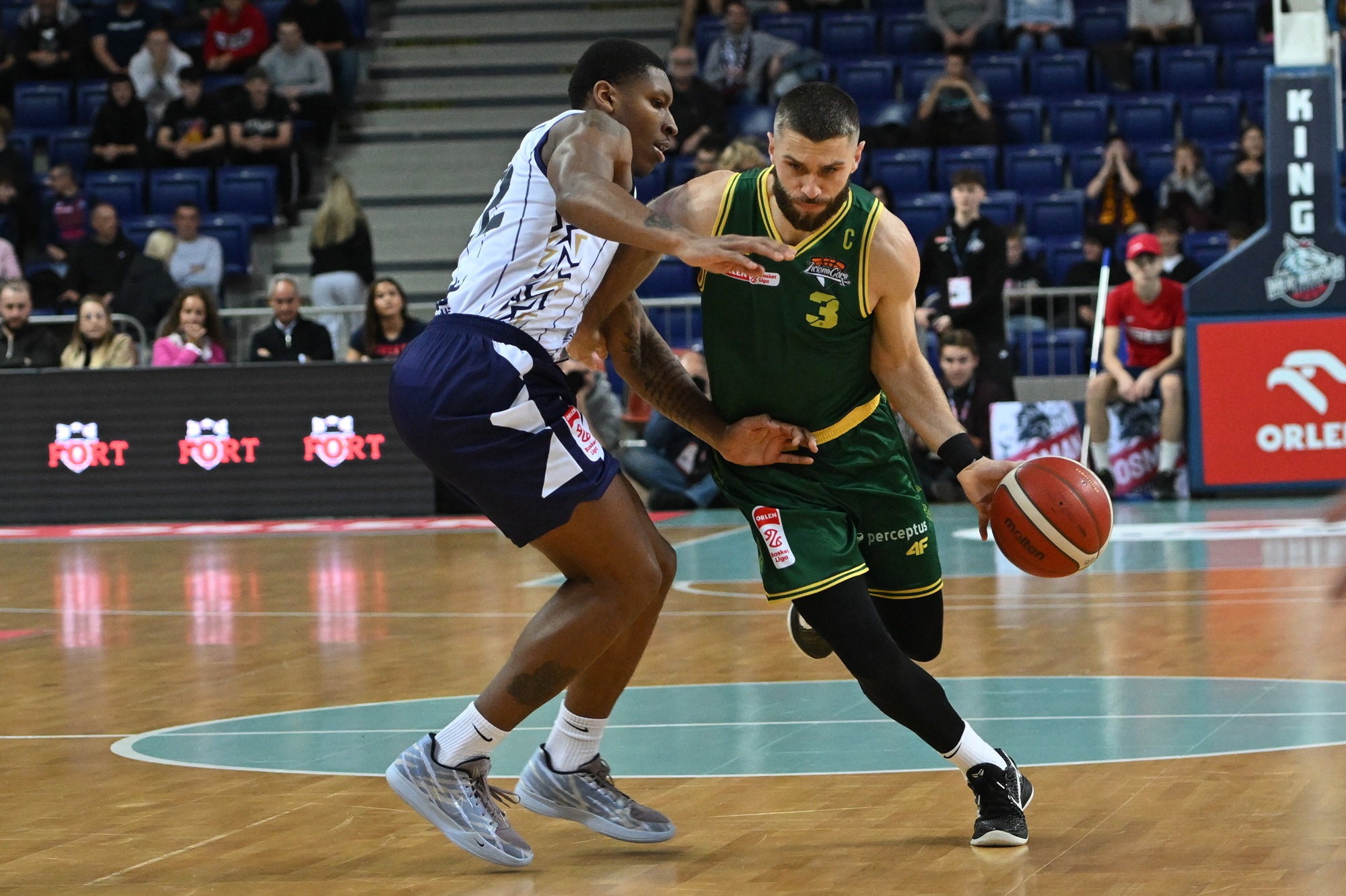 Niemiły powrót. King bezlitosny dla swoich ex