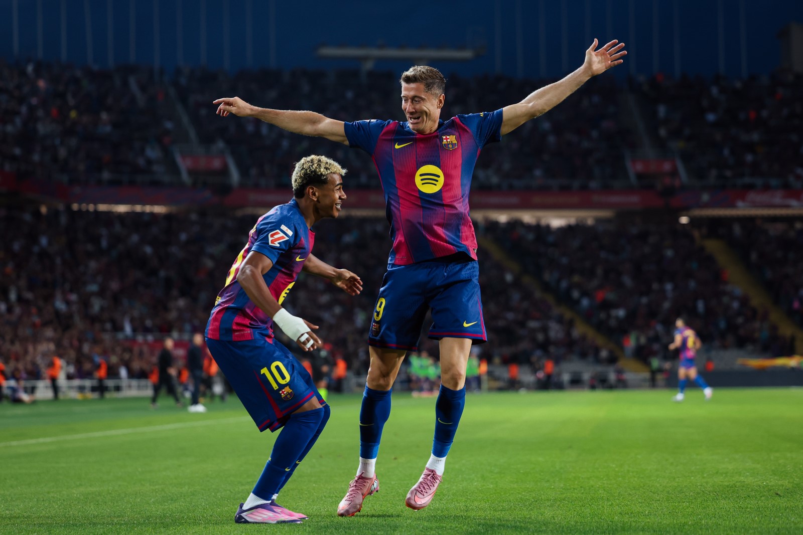 La Liga. FC Barcelona - Elche CF. Gdzie oglądać na żywo, online?