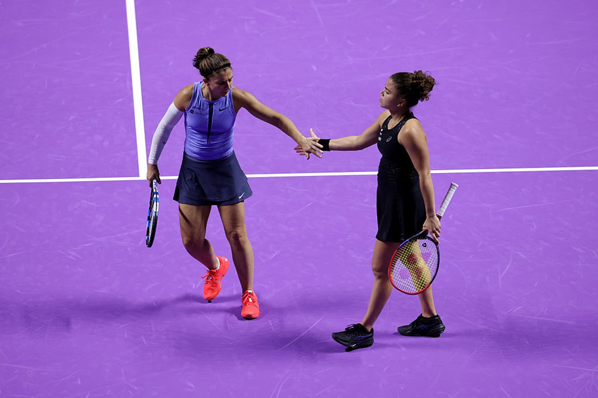 Niespodzianka w WTA Finals! Turniejowe "jedynki" zastopowane