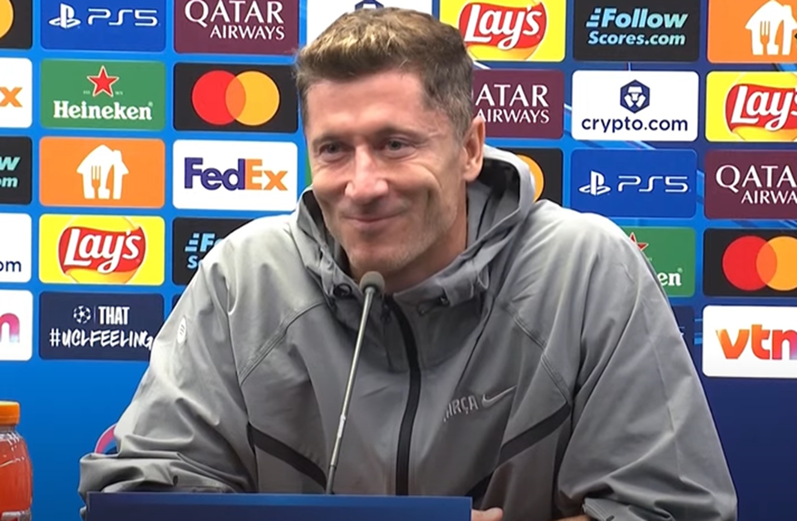 "Może się wiele wydarzyć". Lewandowski zabrał głos ws. przyszłości