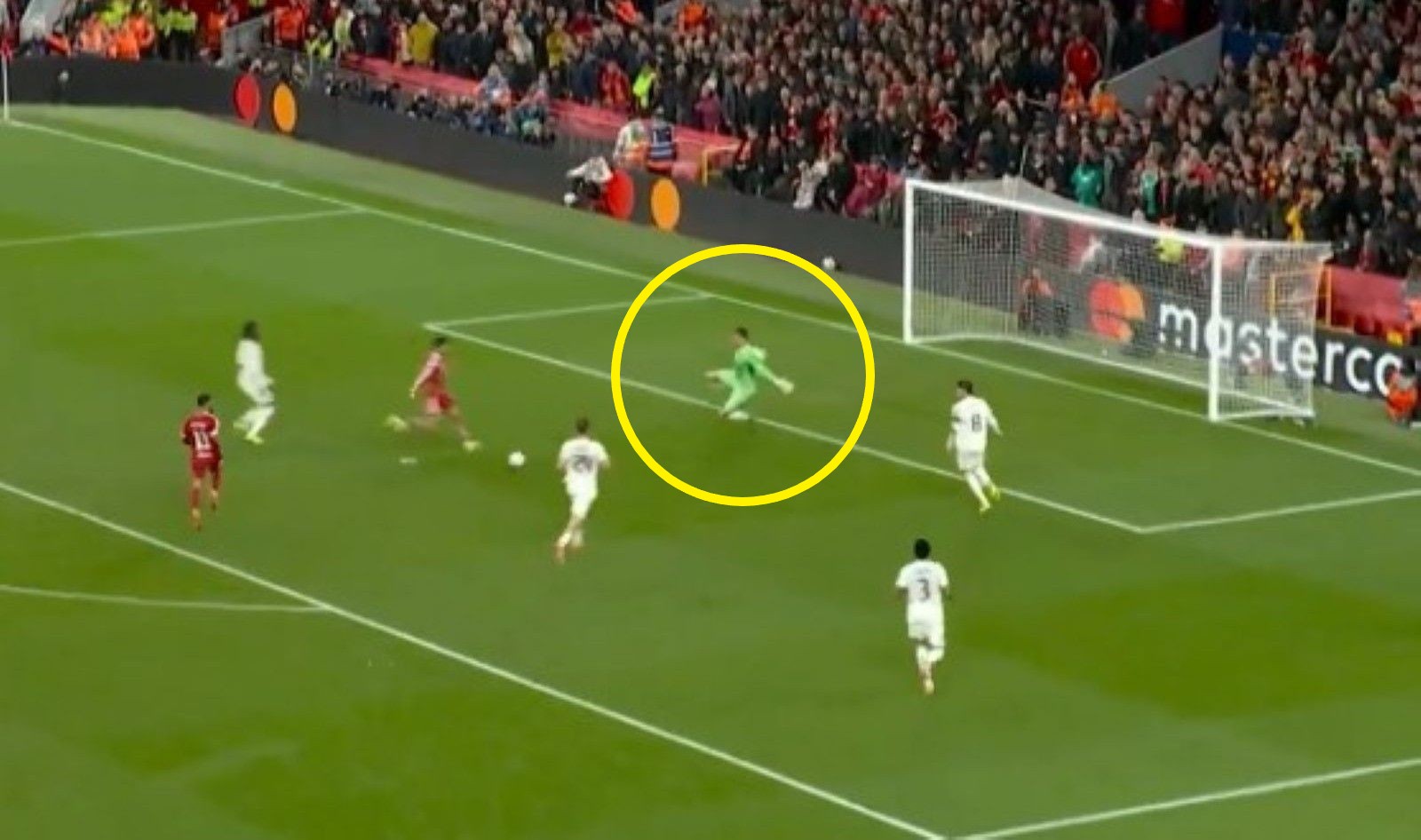 Gdyby nie on Real zostałby rozgromiony. Zobacz niesamowite parady