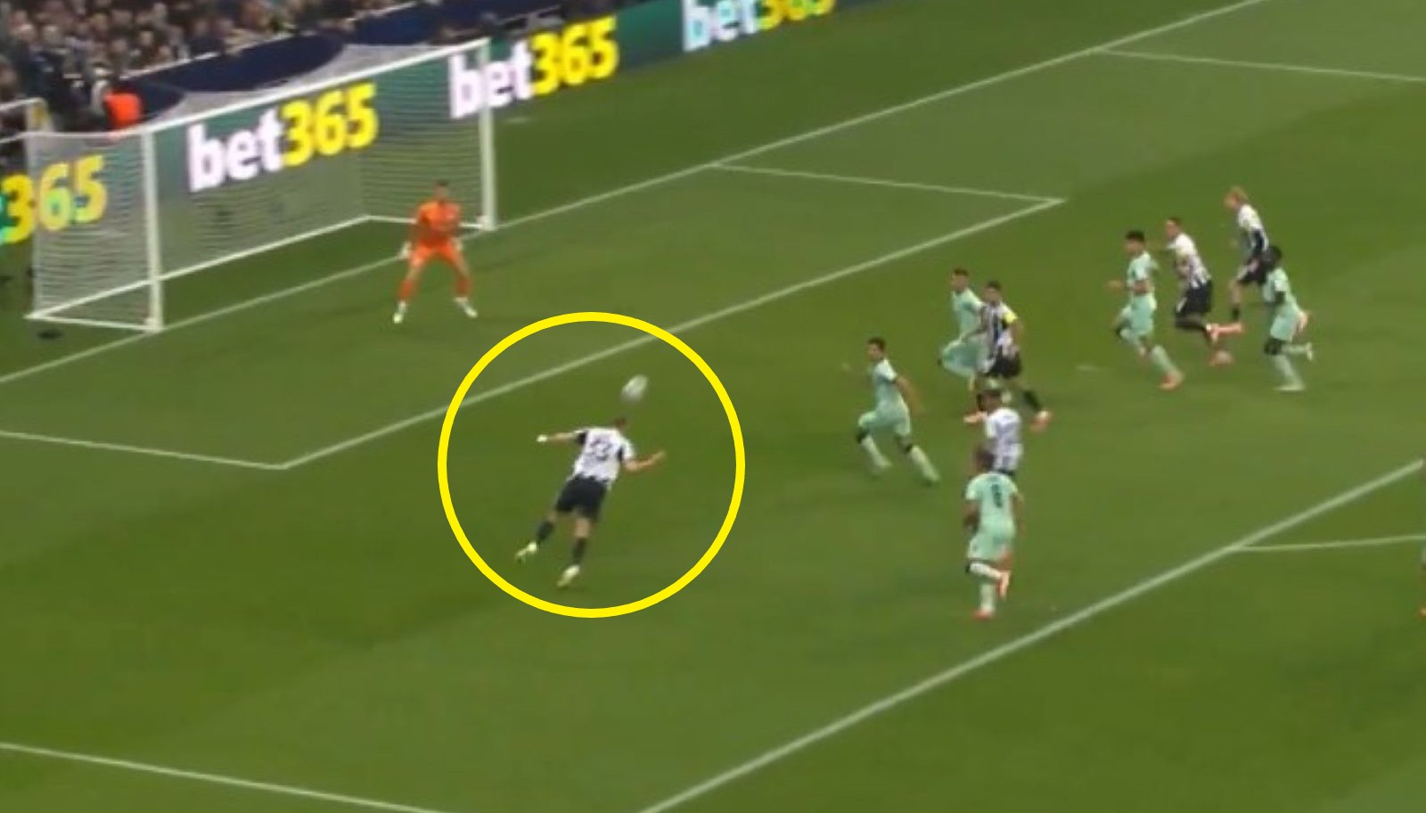 "Fenomenalnie to zrobił". Kapitalny gol w Lidze Mistrzów