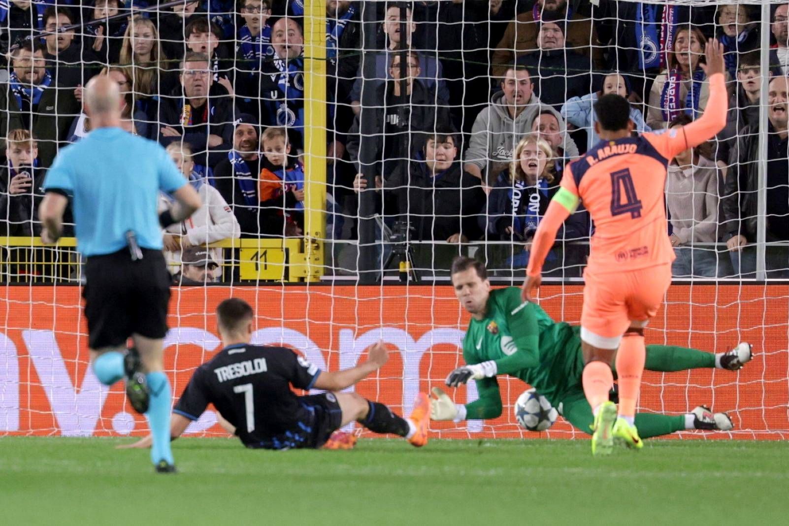 Strzelił gola Szczęsnemu, a teraz takie wieści. Wielki transfer na horyzoncie?