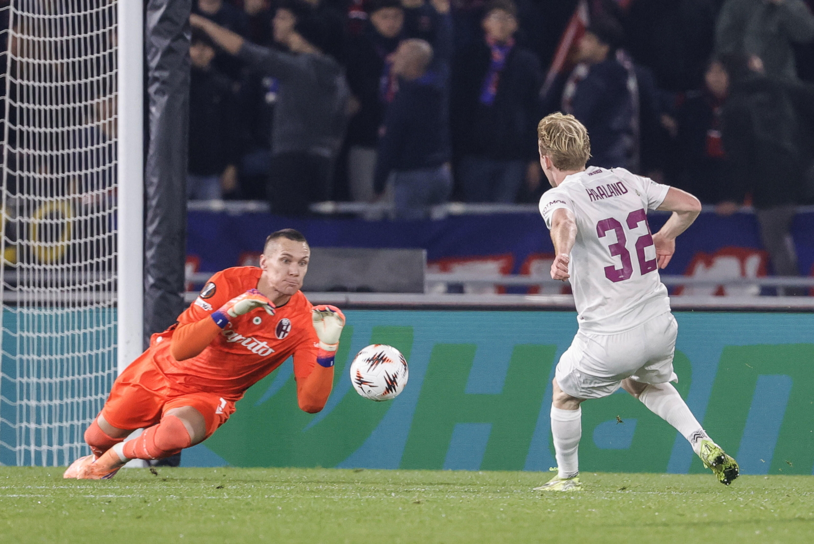 Klub Łukasza Skorupskiego stanął przed trudnym zadaniem w Lidze Europy