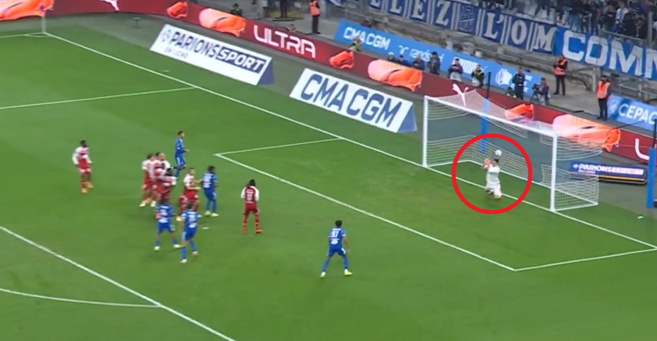 Co on zrobił?! Koszmarny błąd polskiego bramkarza