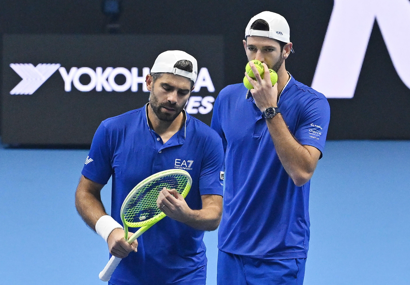 Włosi czarowali w Turynie. Turniejowe "jedynki" zastopowane