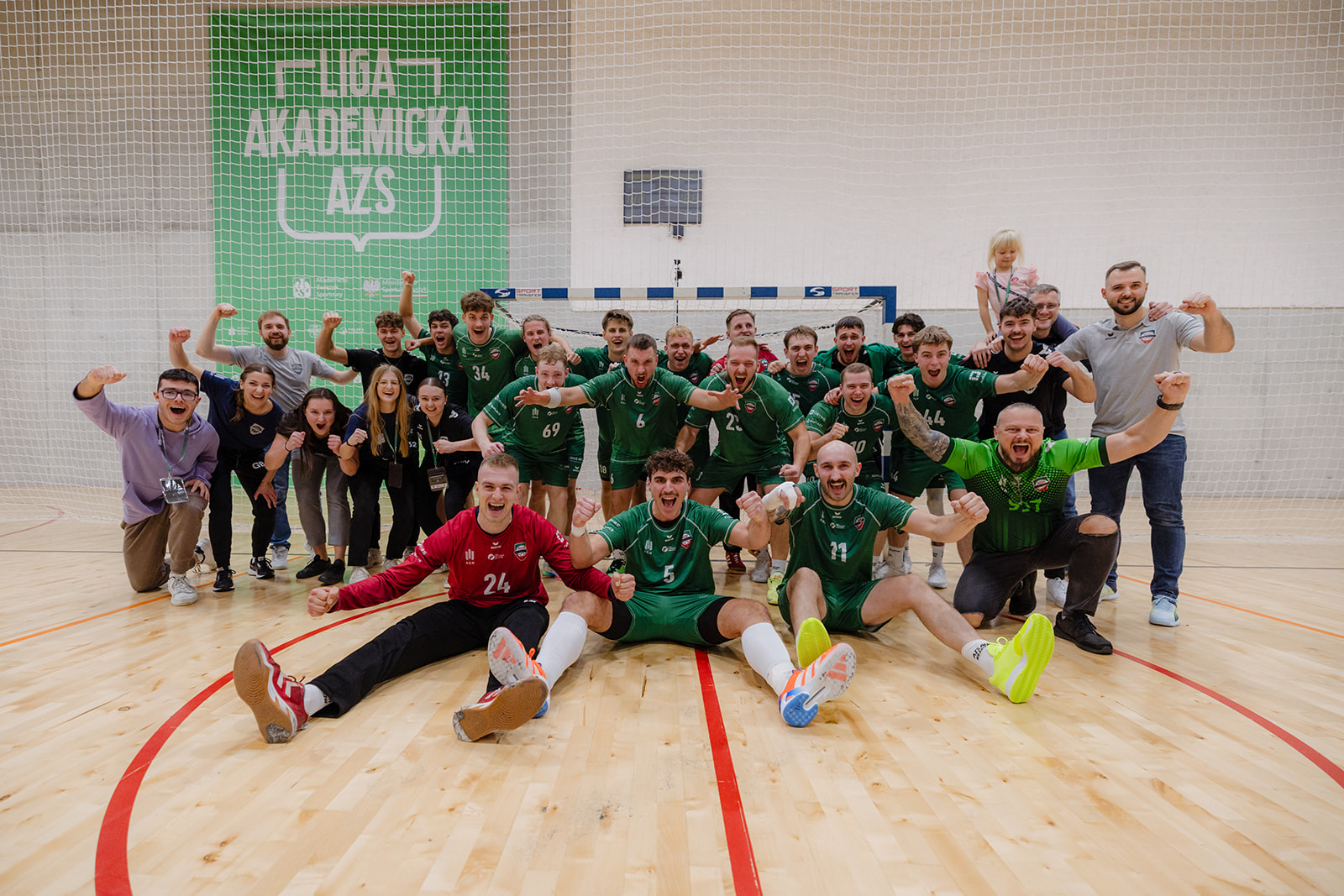 Świetna postawa beniaminka z Krakowa. Młody i ambitny zespół zachwyca