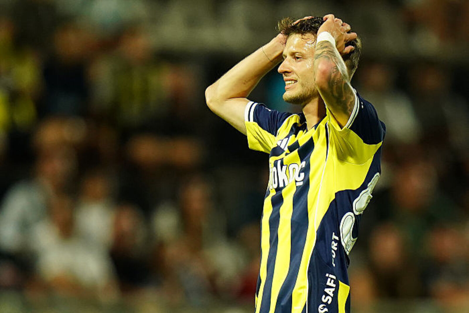 Polak na wylocie. Media: wiadomo, ile trzeba za niego zapłacić