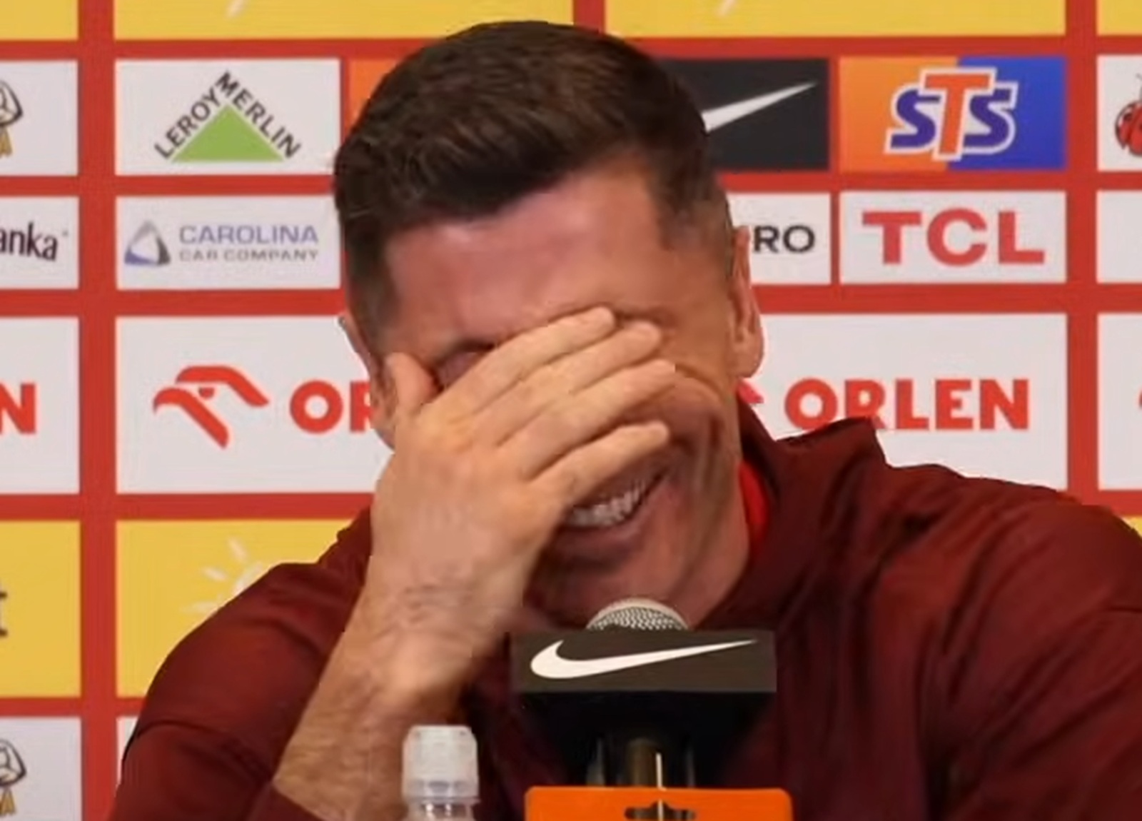 Po tym pytaniu Lewandowski nie mógł się powstrzymać. "Przepraszam"