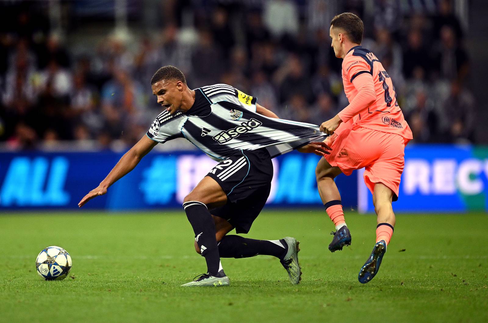 Piłkarz Barcelony zmienił agenta. Klub chce przedłużenia umowy