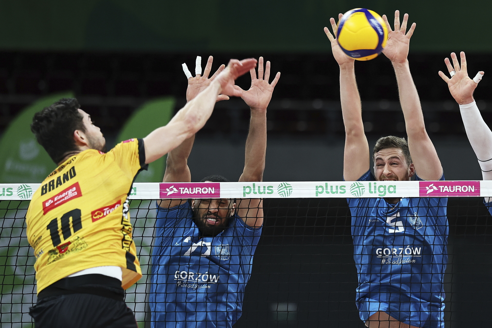 Trzygodzinna bitwa w Ergo Arenie. Odwrócili losy meczu