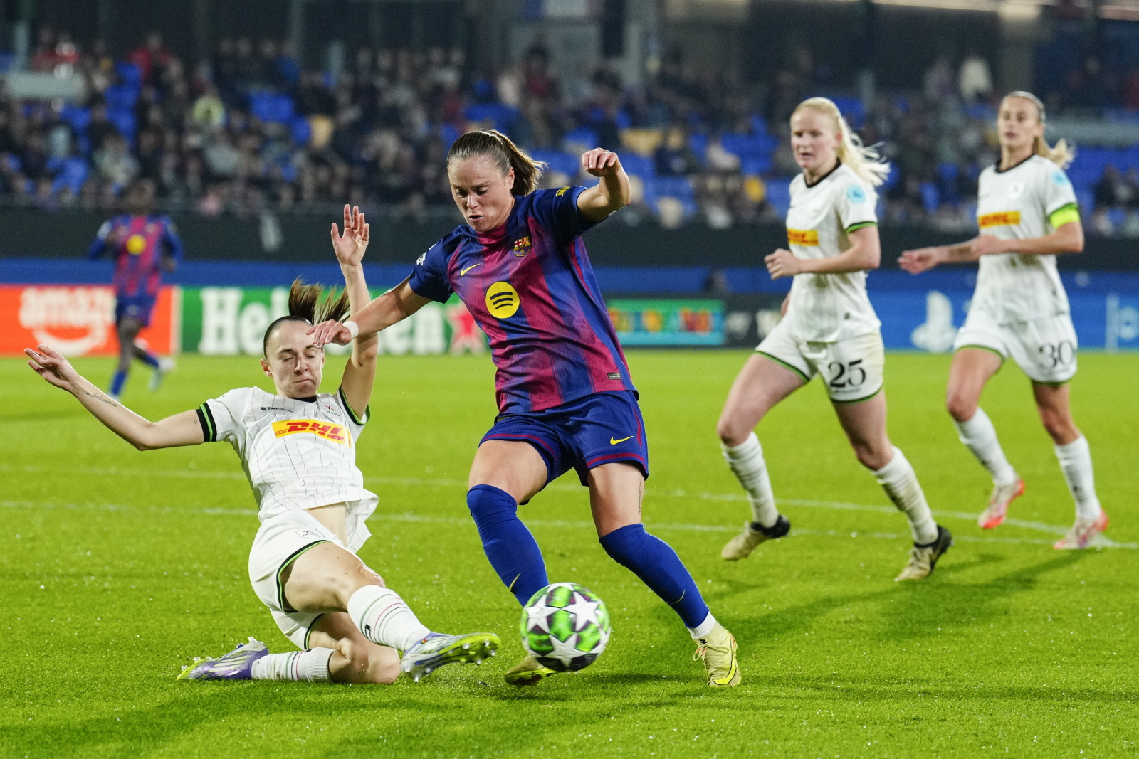 FC Barcelona czaruje w Lidze Mistrzyń. Pajor znów na boisku