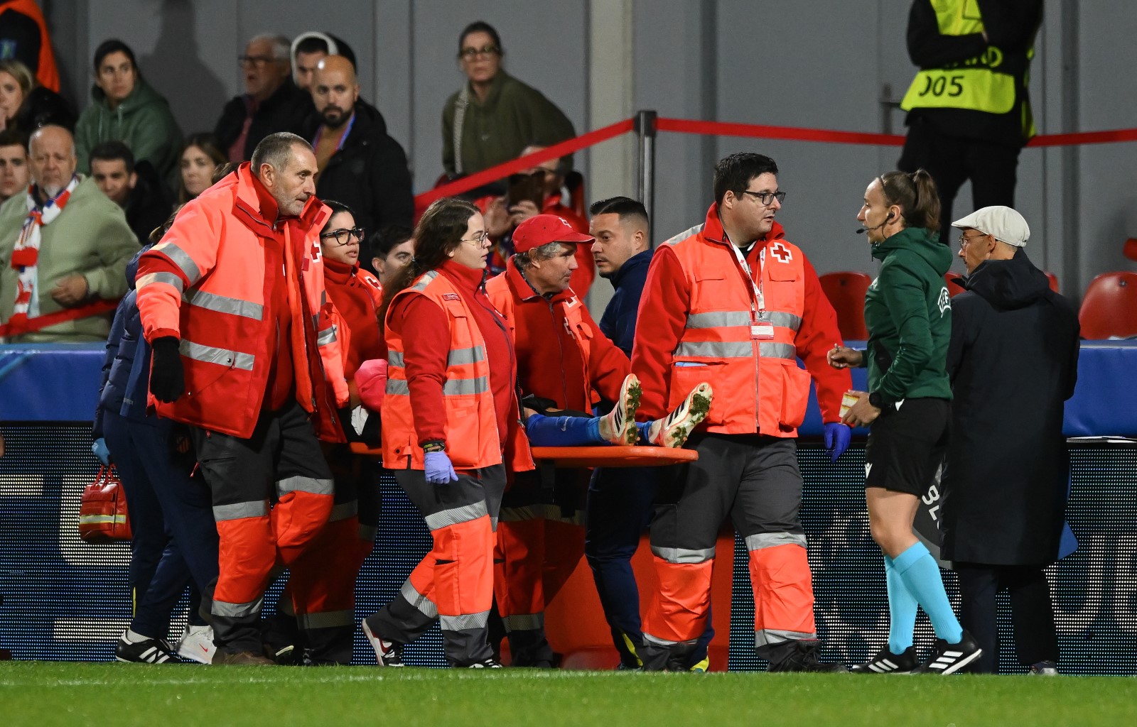 "Uraz mózgu". Przerażające sceny w meczu Ligi Mistrzyń