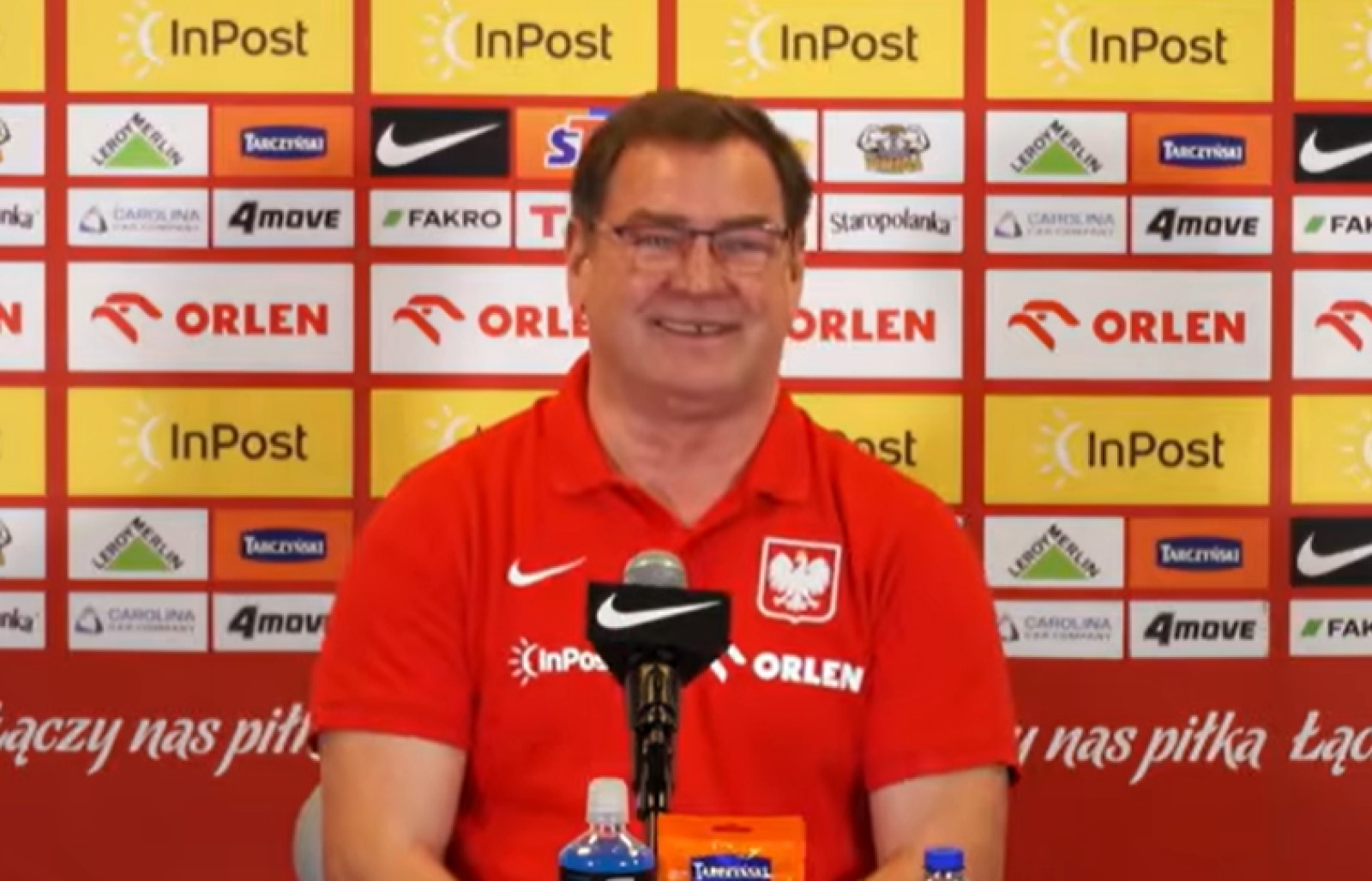 Nie wiedział, iż się "wykartkuje". Urban zareagował na słowa Wiśniewskiego