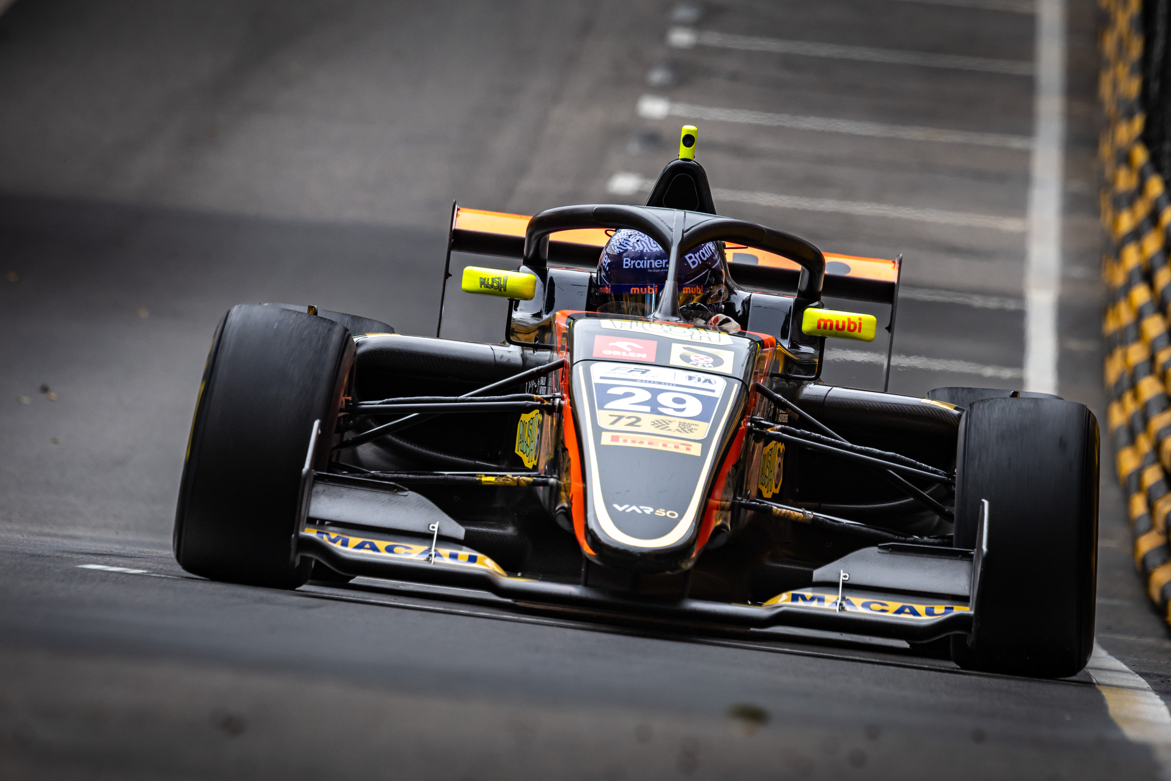 Młody Polak zmierzy się z ulicami Makau. Powtórzy sukces Kubicy?