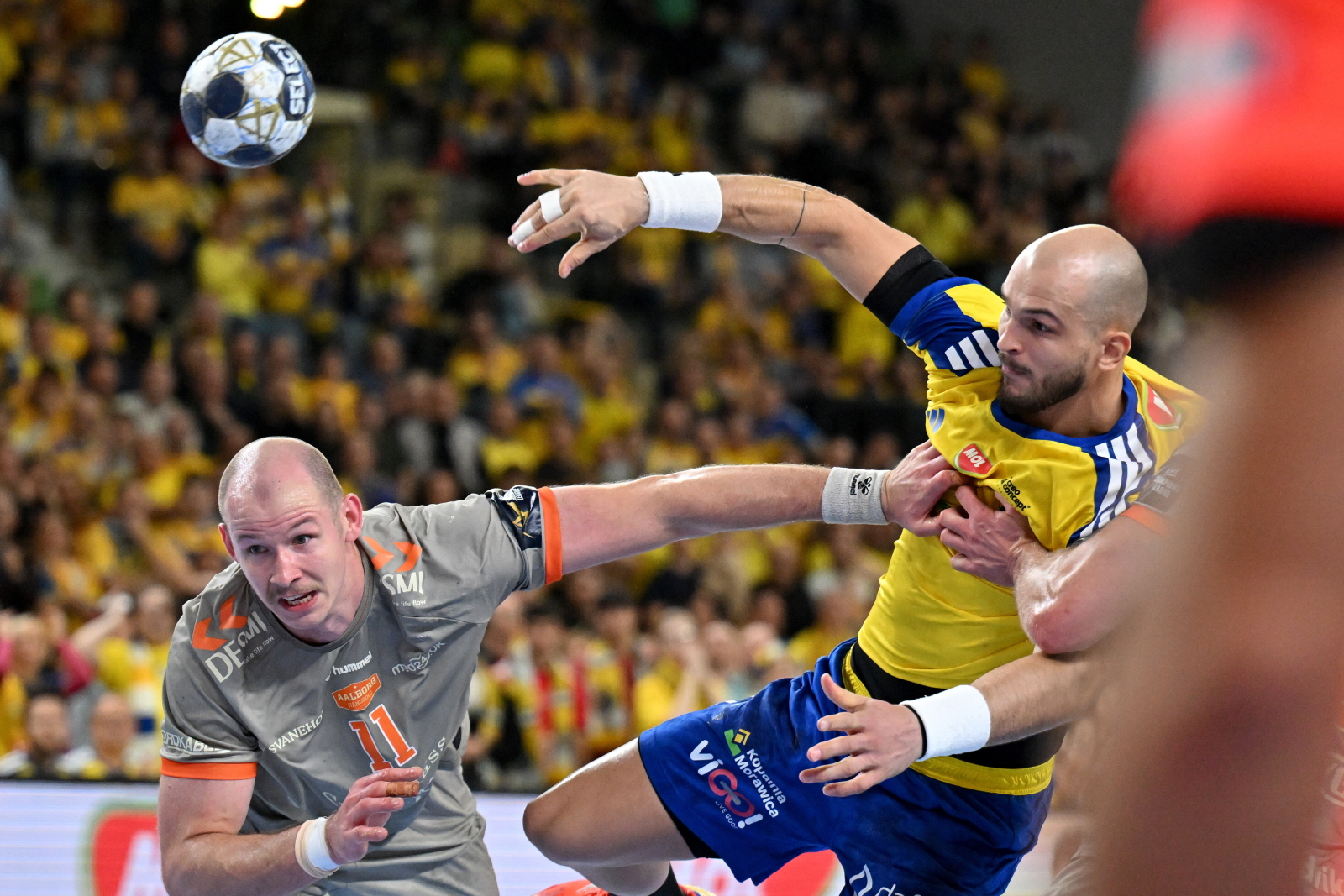 Horror w Hali Legionów! O wyniku zdecydowała bramka zdobyta równo z syreną