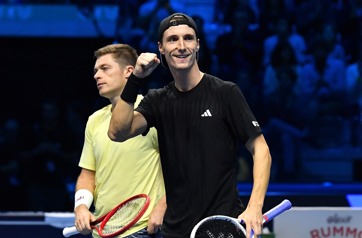 Zwrot akcji w starciu Brytyjczyków. Super tie-break wyłonił finalistów ATP Finals