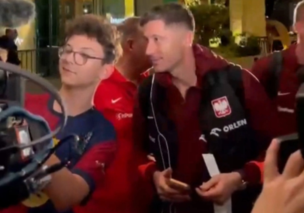 Lewandowski przyleciał na Maltę. I się zaczęło. "Weź podstaw plecy"