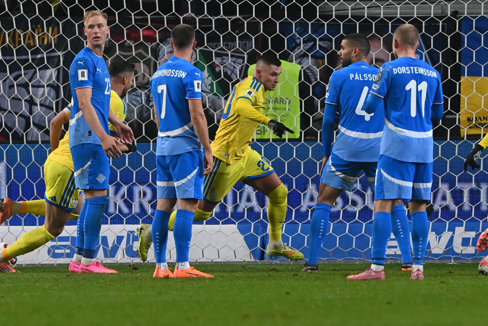Stadion Legii szczęśliwy dla Ukrainy. Powalczą o mundial w barażach
