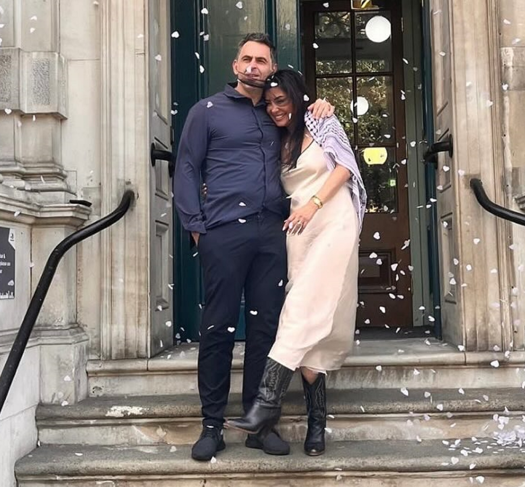 Przeprowadził się z żoną do Dubaju. Mówi, jak się mu tam mieszka