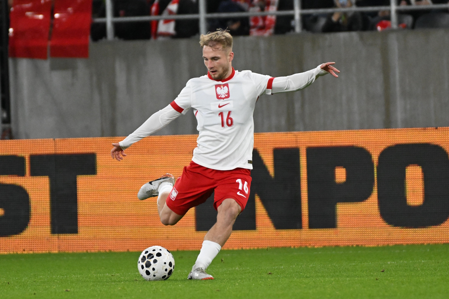 Tabela po wygranej polskiej młodzieżówki