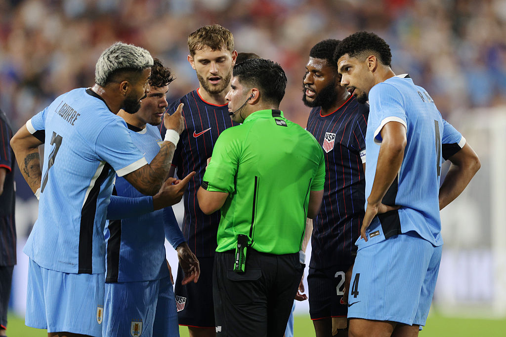 Gospodarze mundialu pokazali moc. Amerykanie rozbili Urugwaj