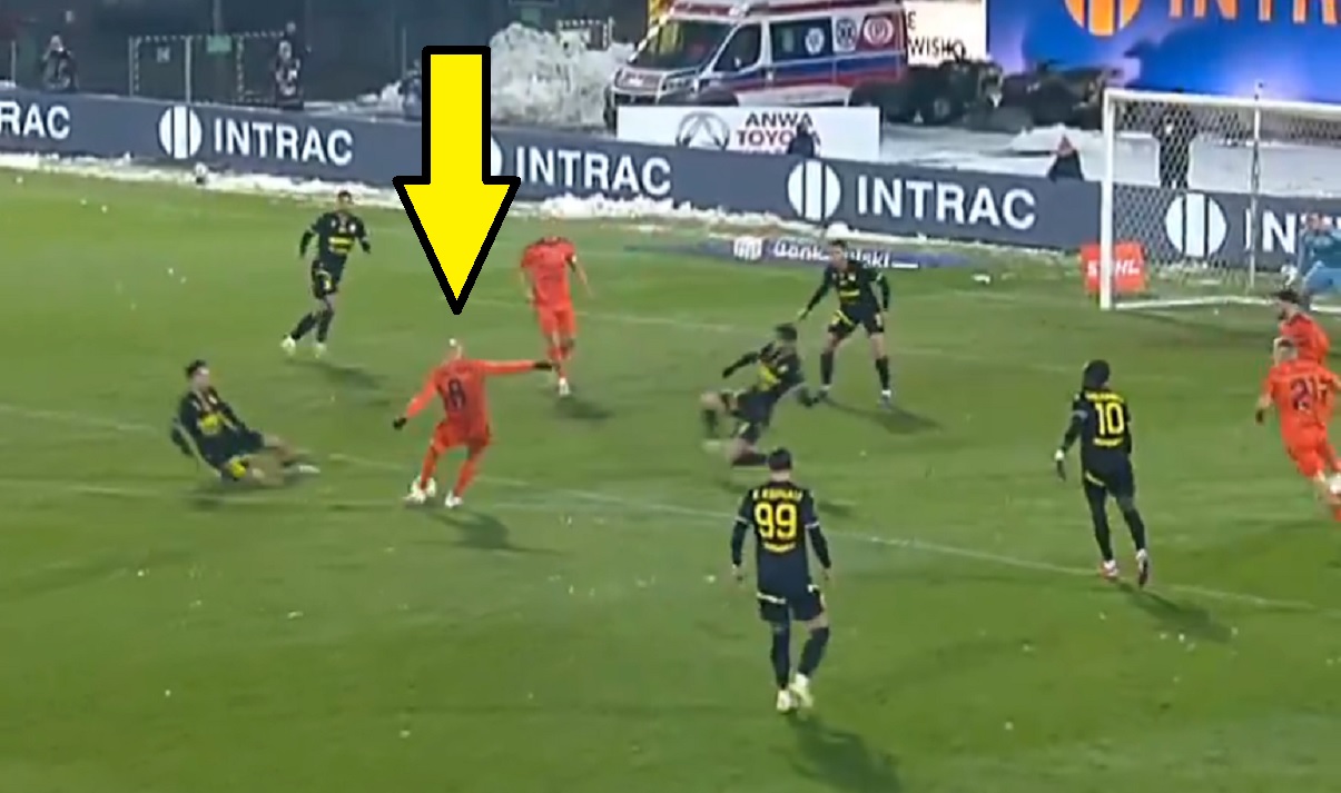 Co za otwarcie kolejki. Kapitalna bramka w Niecieczy