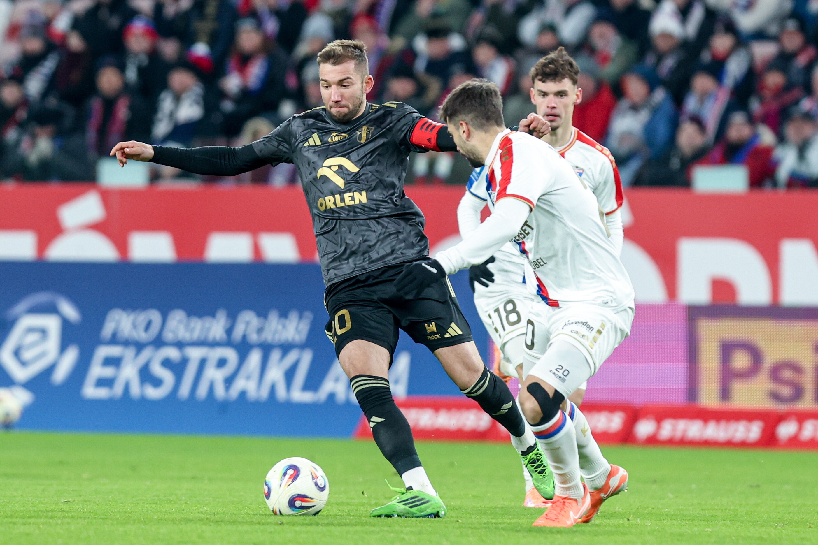 Lider PKO Ekstraklasy uratował remis