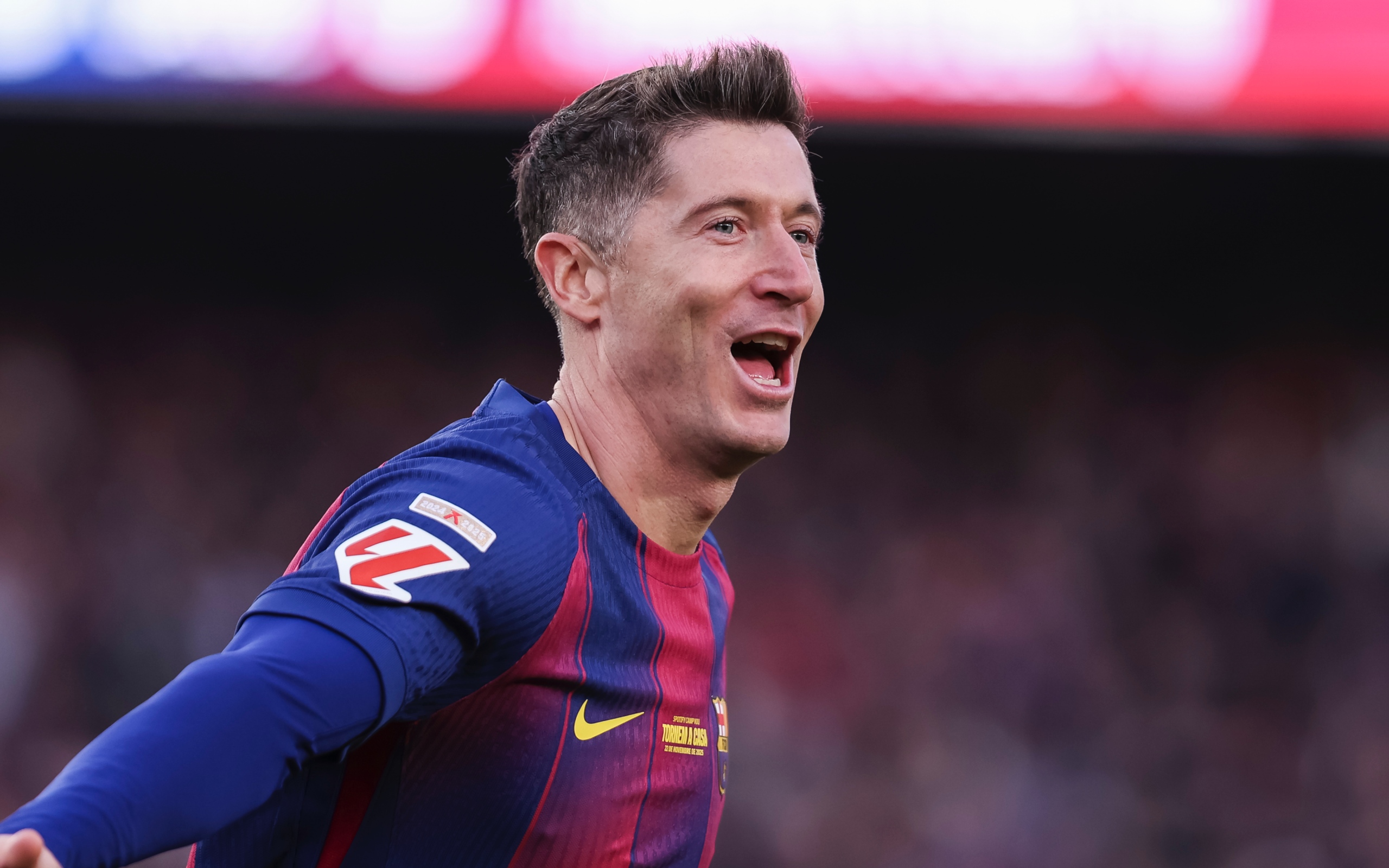 Robert Lewandowski - więcej niż piłkarz. O tym będą mówić kolejne pokolenia [OPINIA]