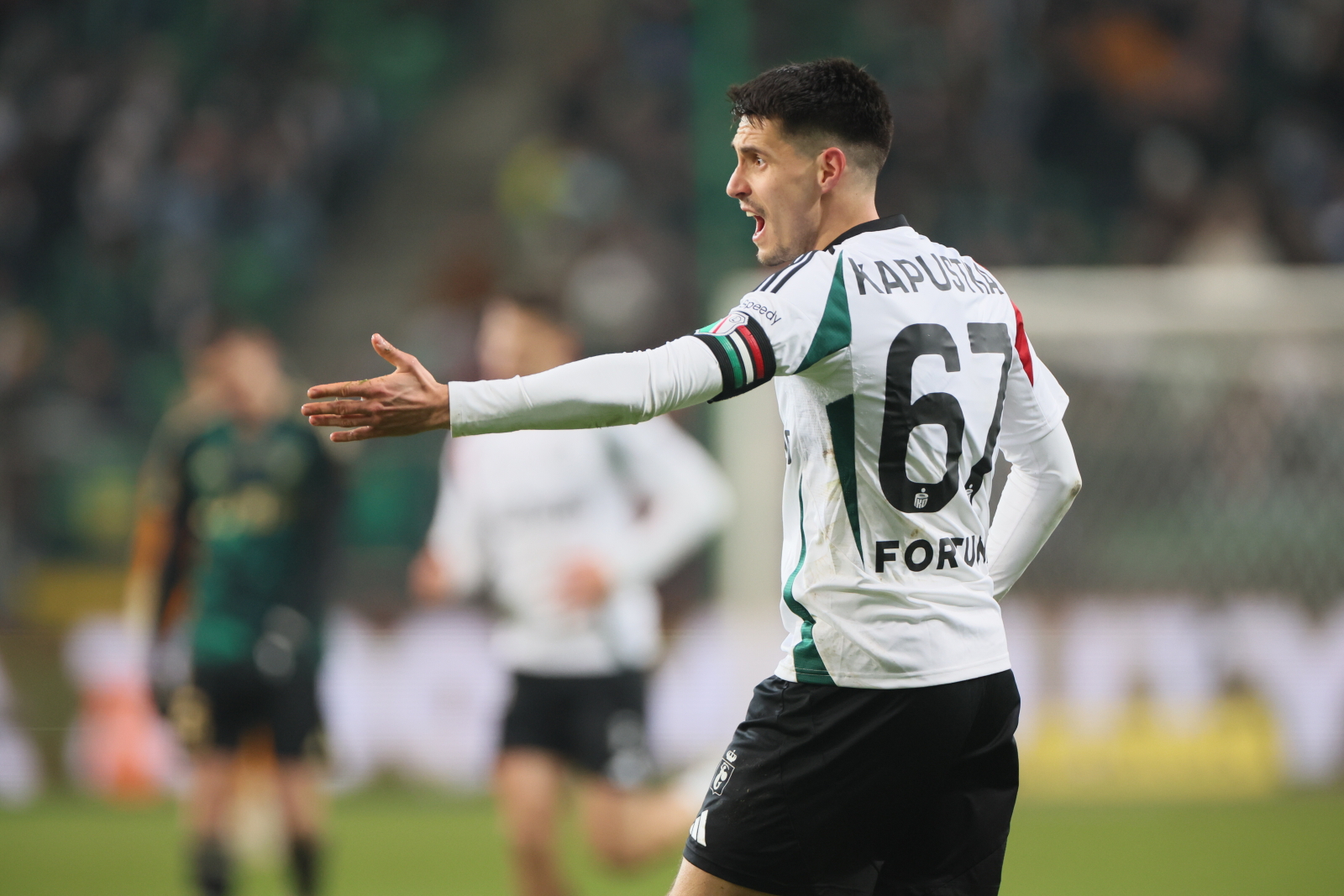 Kapustka rozgoryczony po remisie. "Nie mamy aż tak słabej drużyny"