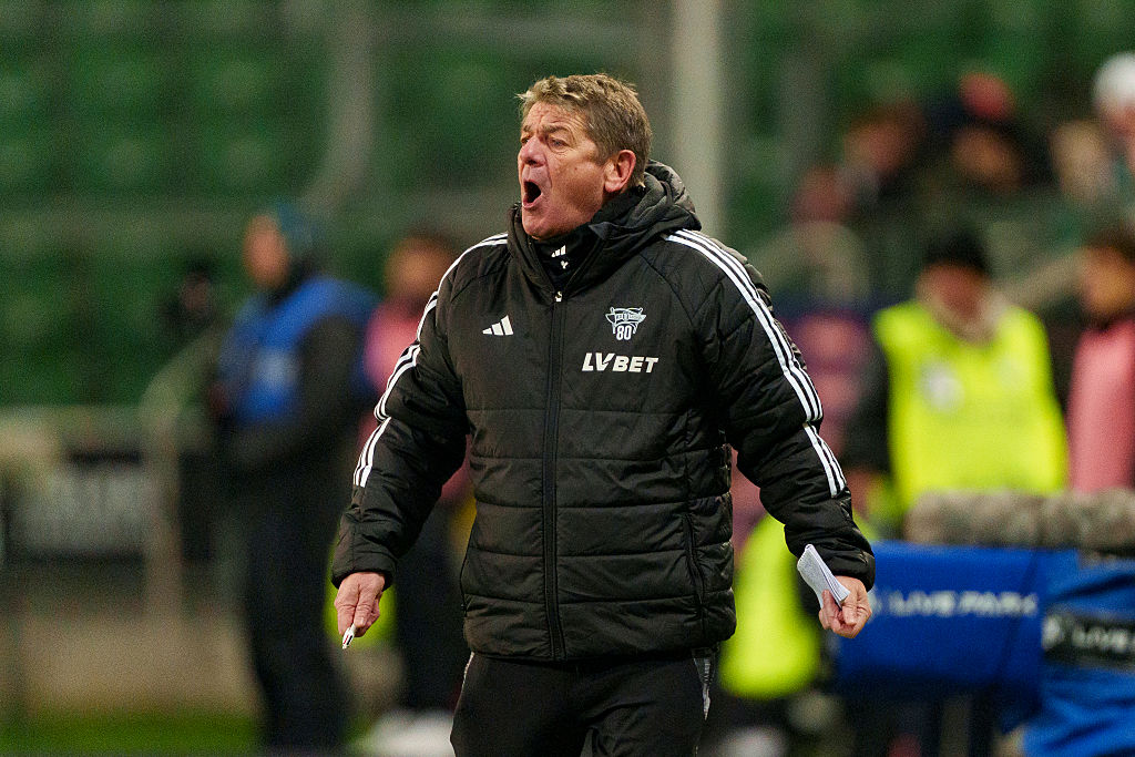 "Zasłużyliśmy na więcej". Trener Lechii z niedosytem po meczu z Legią