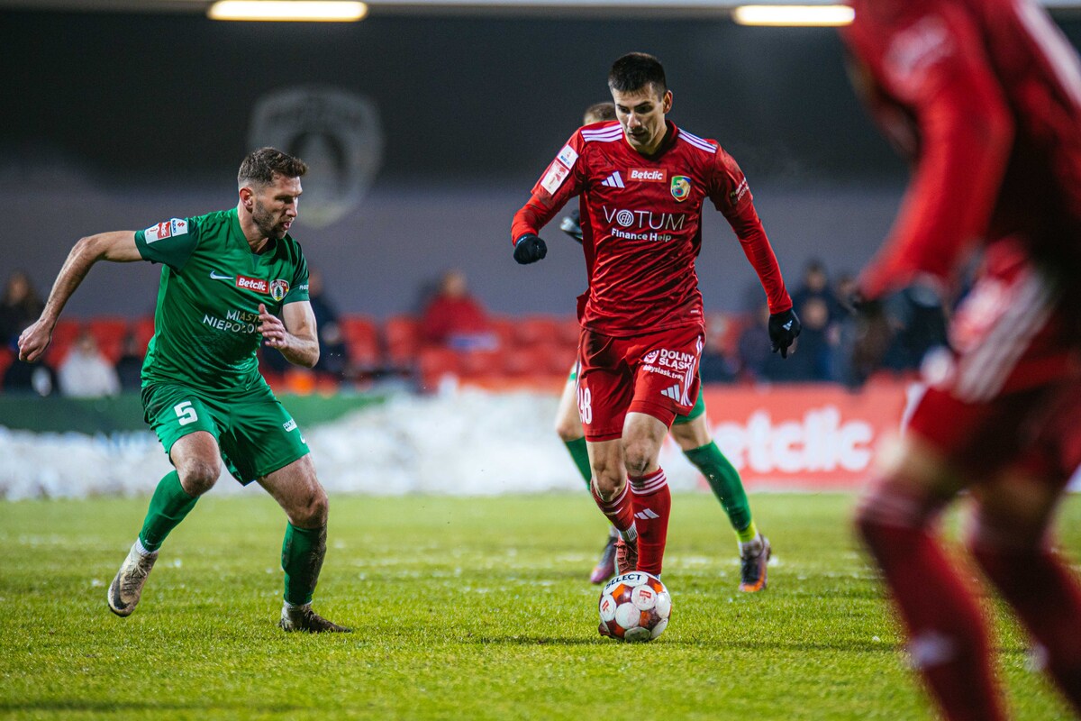 Szczegółowy terminarz 30. kolejki Betclic I ligi. Znamy termin hitu Wisła Kraków - Puszcza Niepołomice