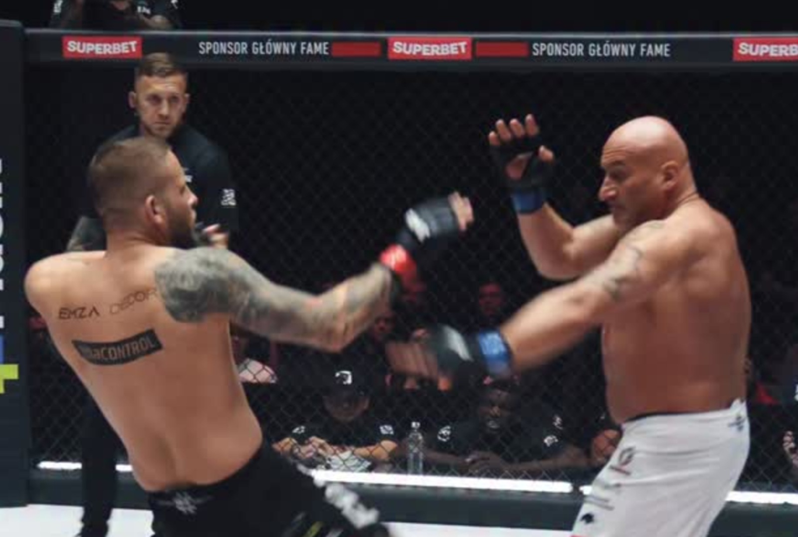 Po tym ciosie padł Najman. Zobacz skrót walki z Fame 28