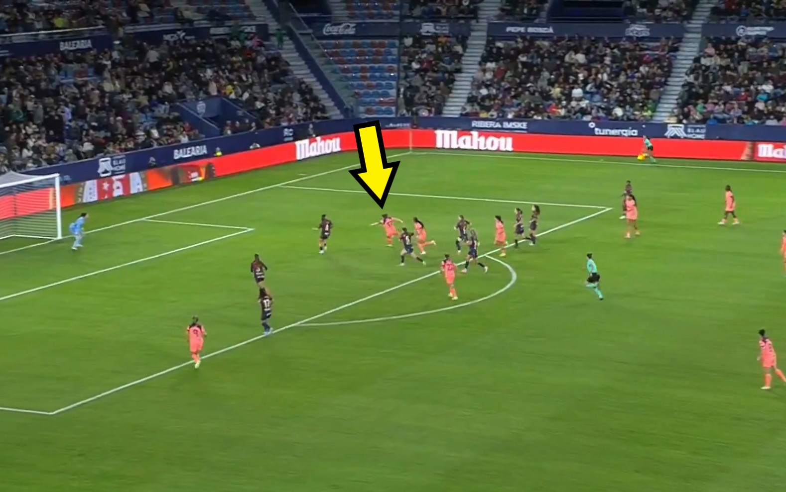 Pajor nie przestaje strzelać. Zobacz idealne wykończenie Polki