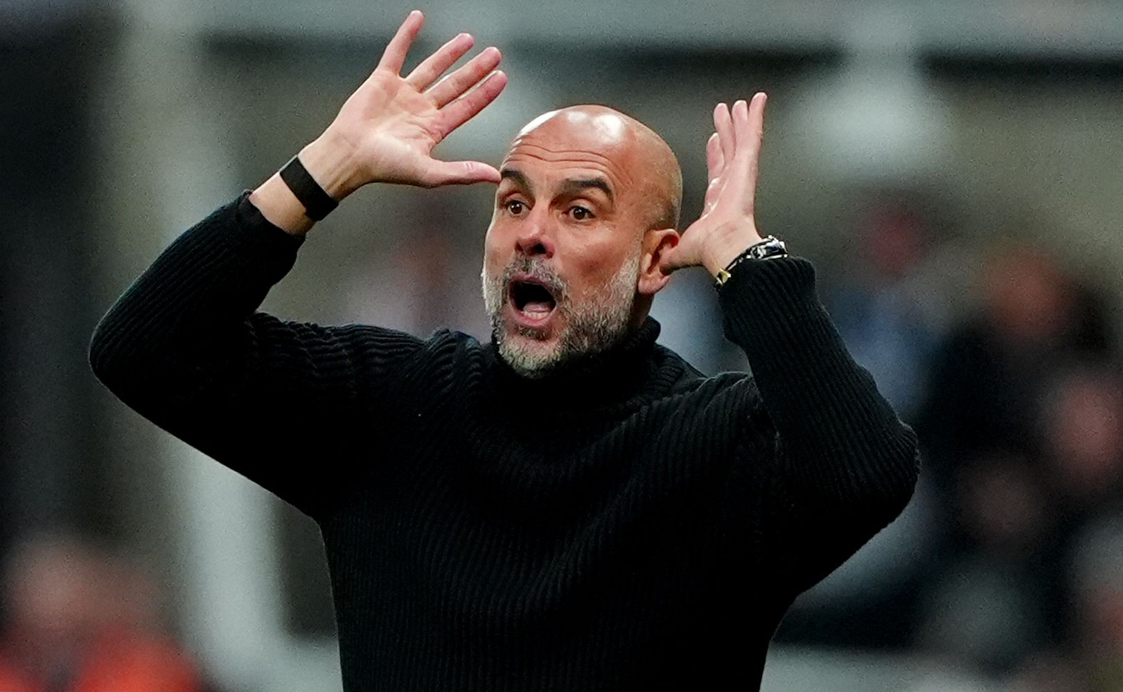 Po rozstaniu z żoną zamieszka 100 metrów od niej. Cena willi zwala z nóg