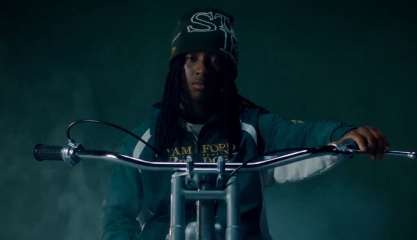 Chelsea FC zaskoczyła motywem... żużla. "Stamford Bridge powstało z myślą o prędkości"