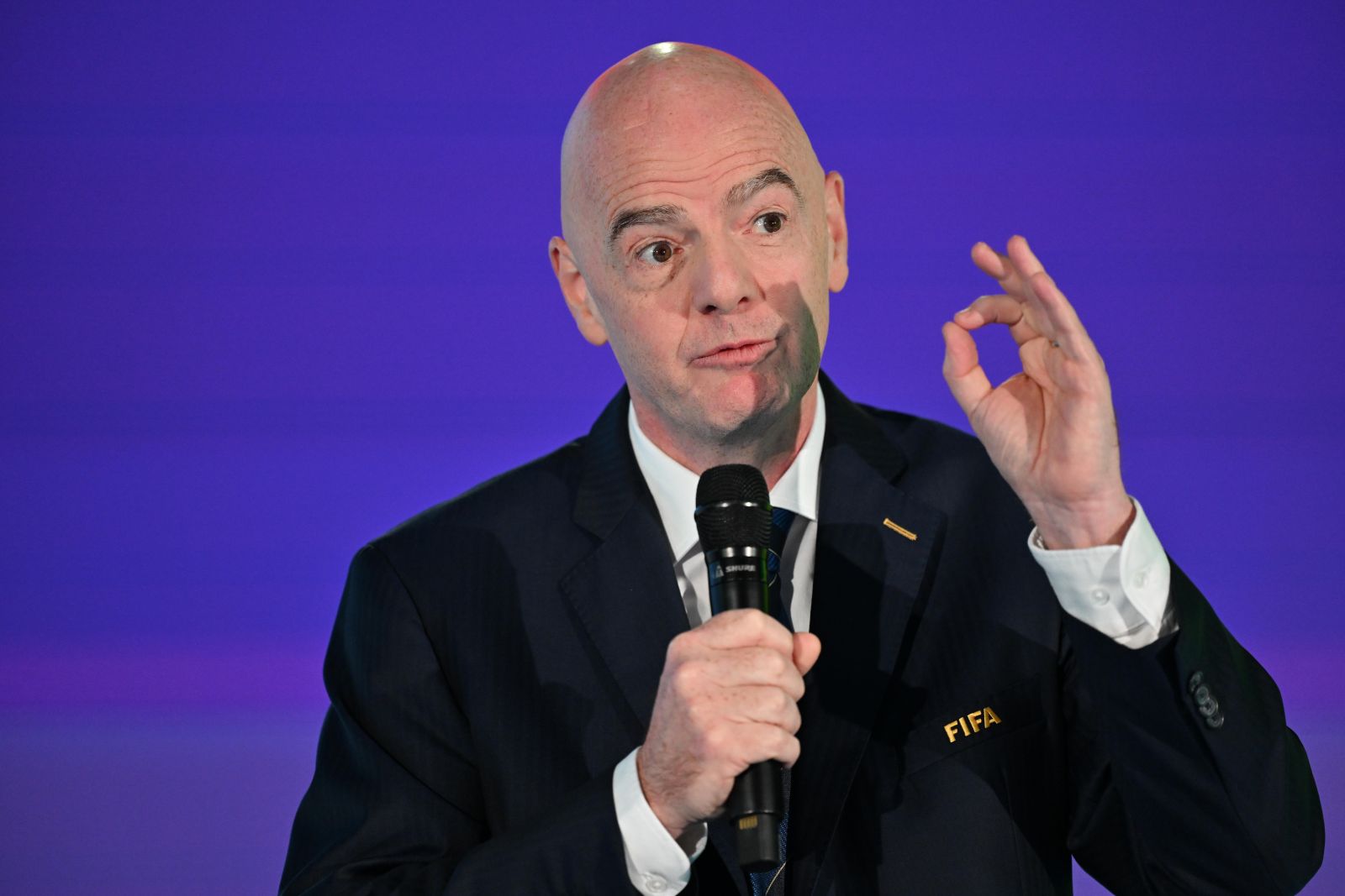 Prezydent już wydał zgodę. Szef FIFA będzie miał... potrójne obywatelstwo