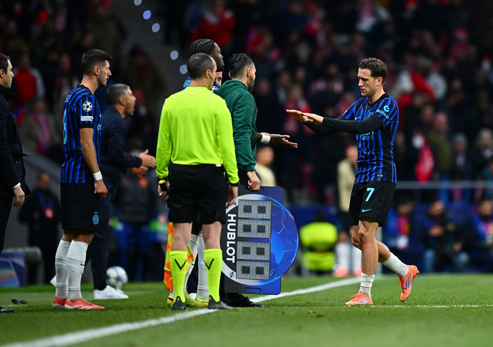 Niepokojące słowa trenera Interu. To dlatego Zieliński opuścił boisko