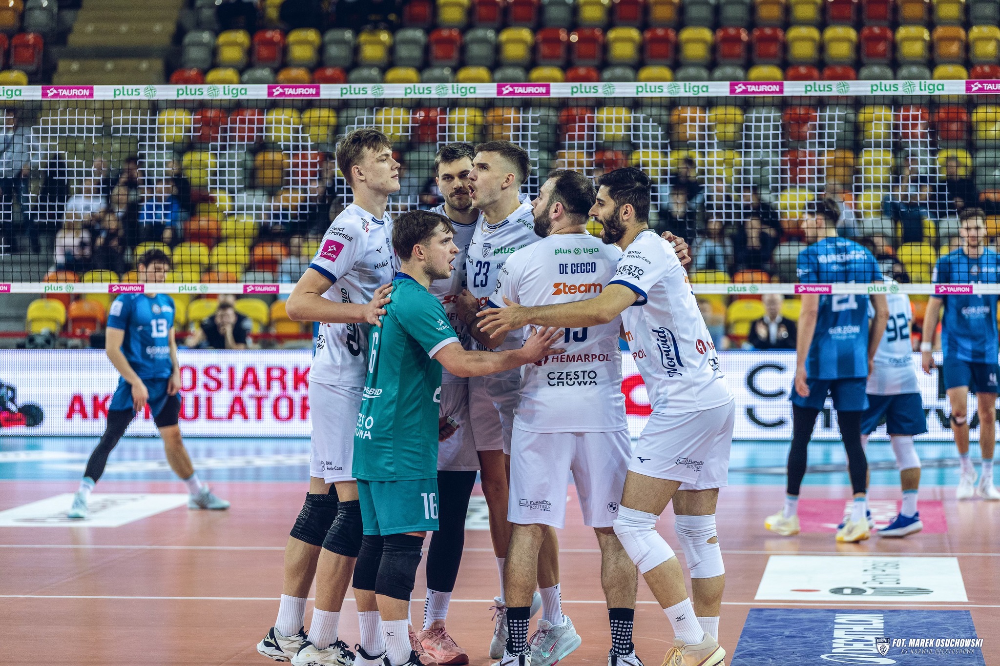 Gigantyczne rozczarowanie w PlusLidze. Gwiazdy siatkówki bez trenera, a zespół szoruje po dnie tabeli