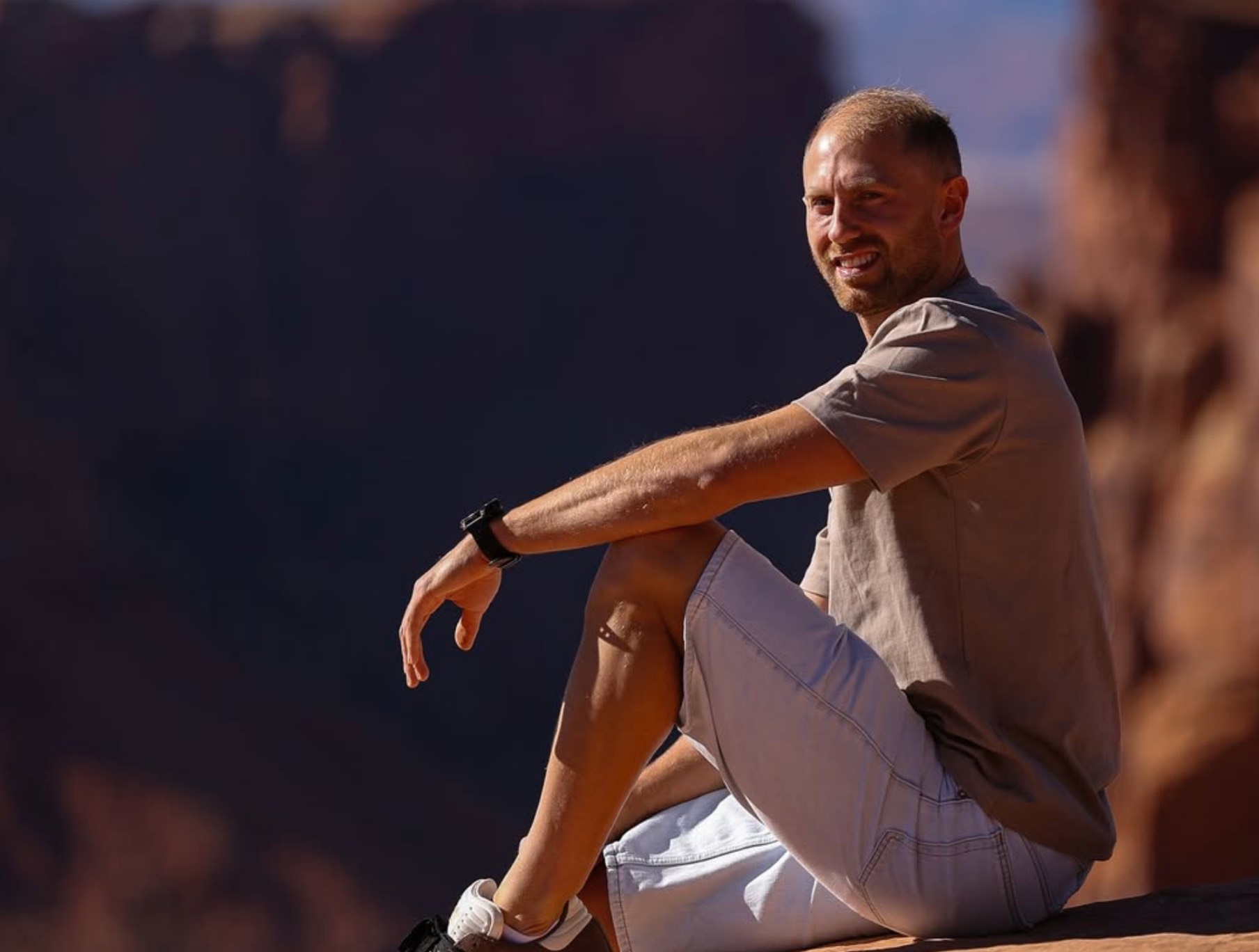 Przeżył koszmar przed wylotem do Chin. Teraz jest wielką nadzieją Polaków