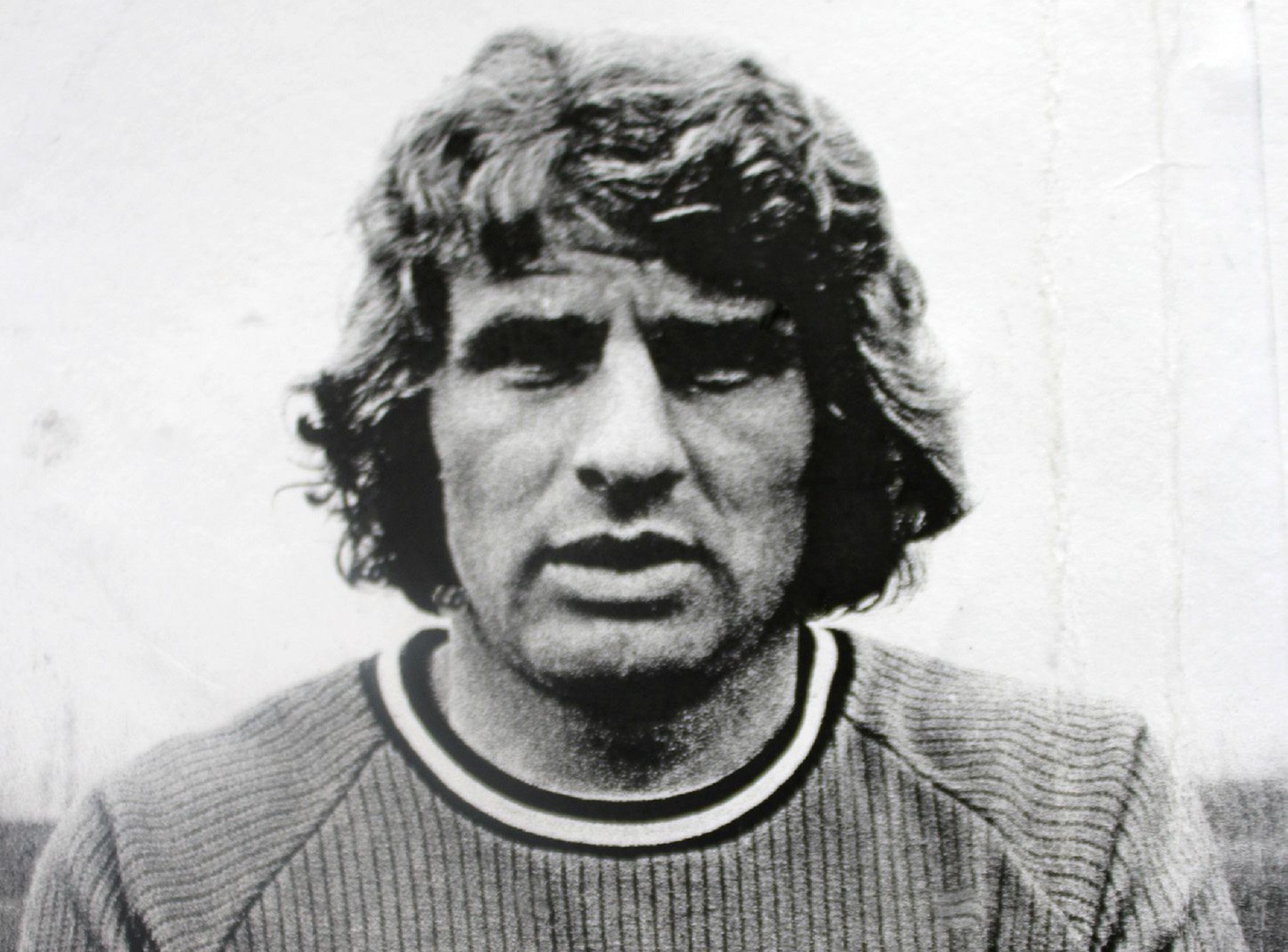 To były wtedy bardzo smutne wieści. Grał w reprezentacji Kazimierza Górskiego