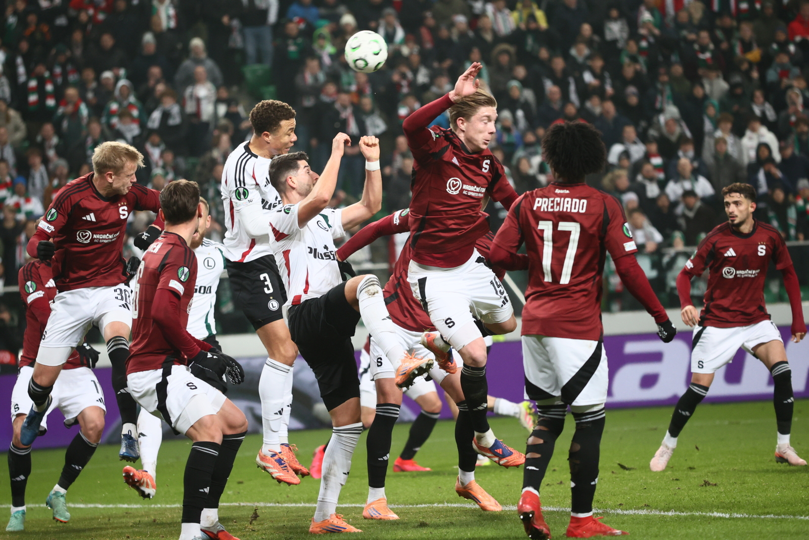 Momenty to za mało. Bezradność Legii Warszawa