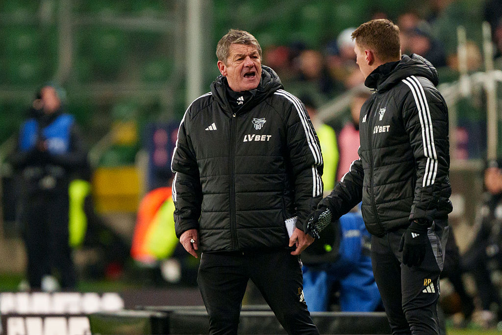 Trener Lechii nie chce fajerwerków. "Biorę w ciemno wygraną po średniej grze"