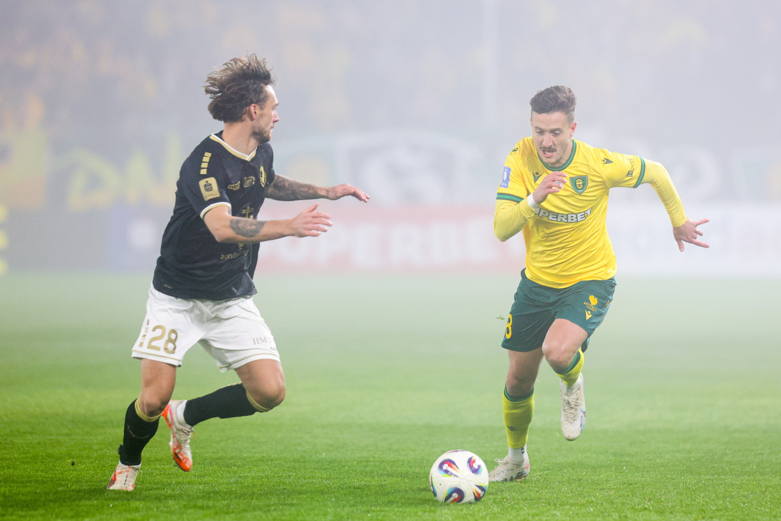 Mocny powrót GKS-u Katowice. A Pogoń Szczecin jak dzieci we mgle