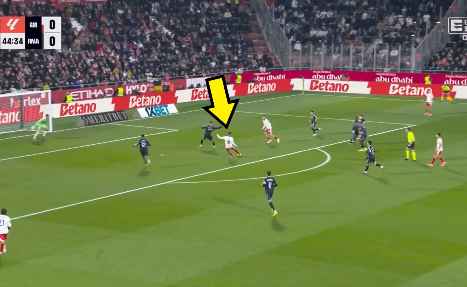 Efektowny gol Girony. Kłopoty Realu Madryt [WIDEO]