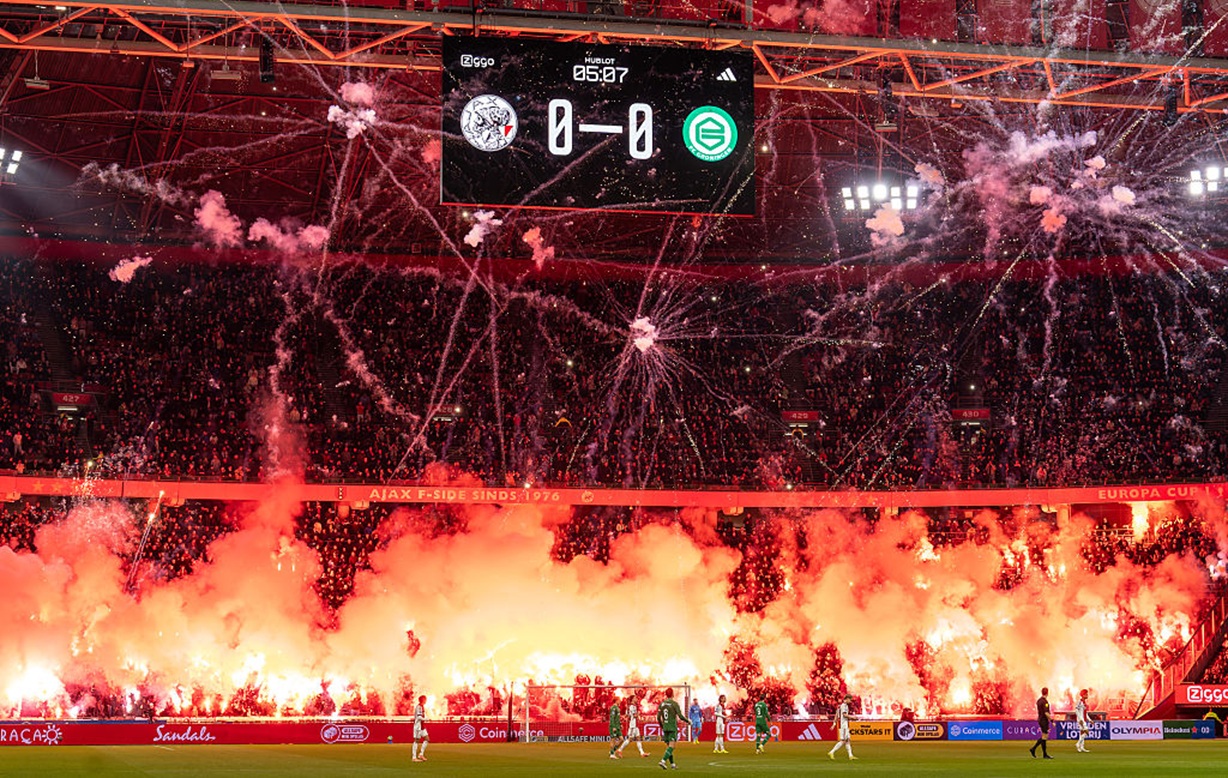 Skandal. Sędzia odwołał meczu Ajaxu Amsterdam