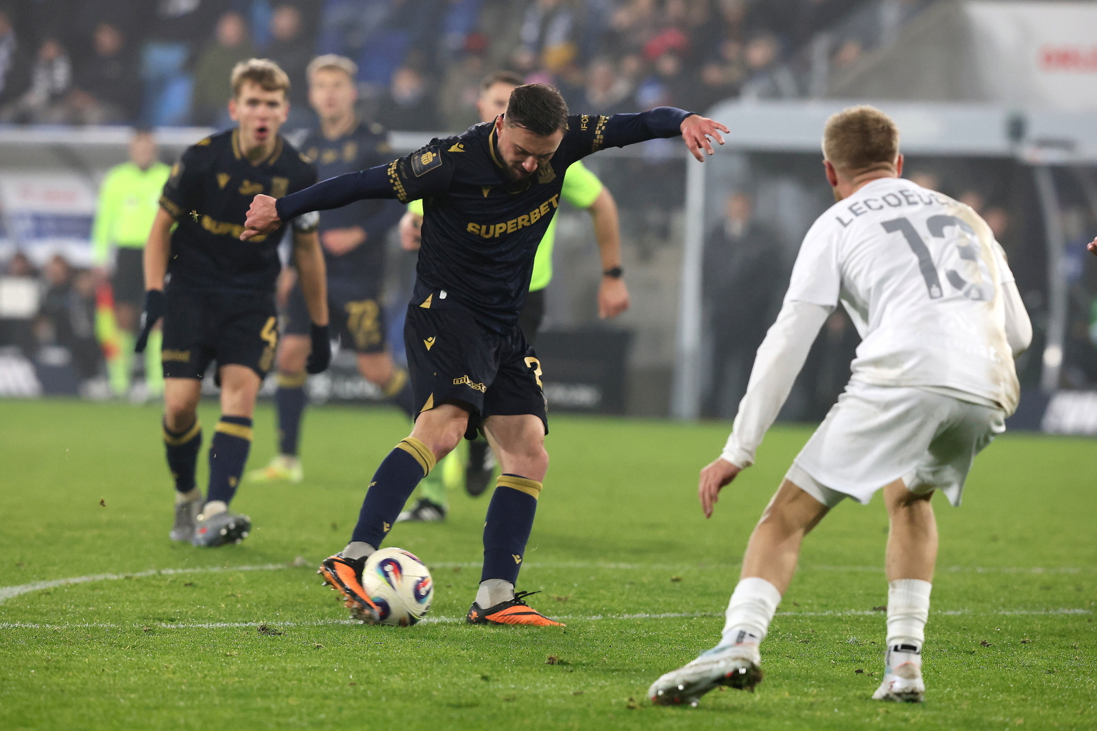 PKO Ekstraklasa: Raków atakuje czołówkę, niedosyt Lecha, zobacz tabelę