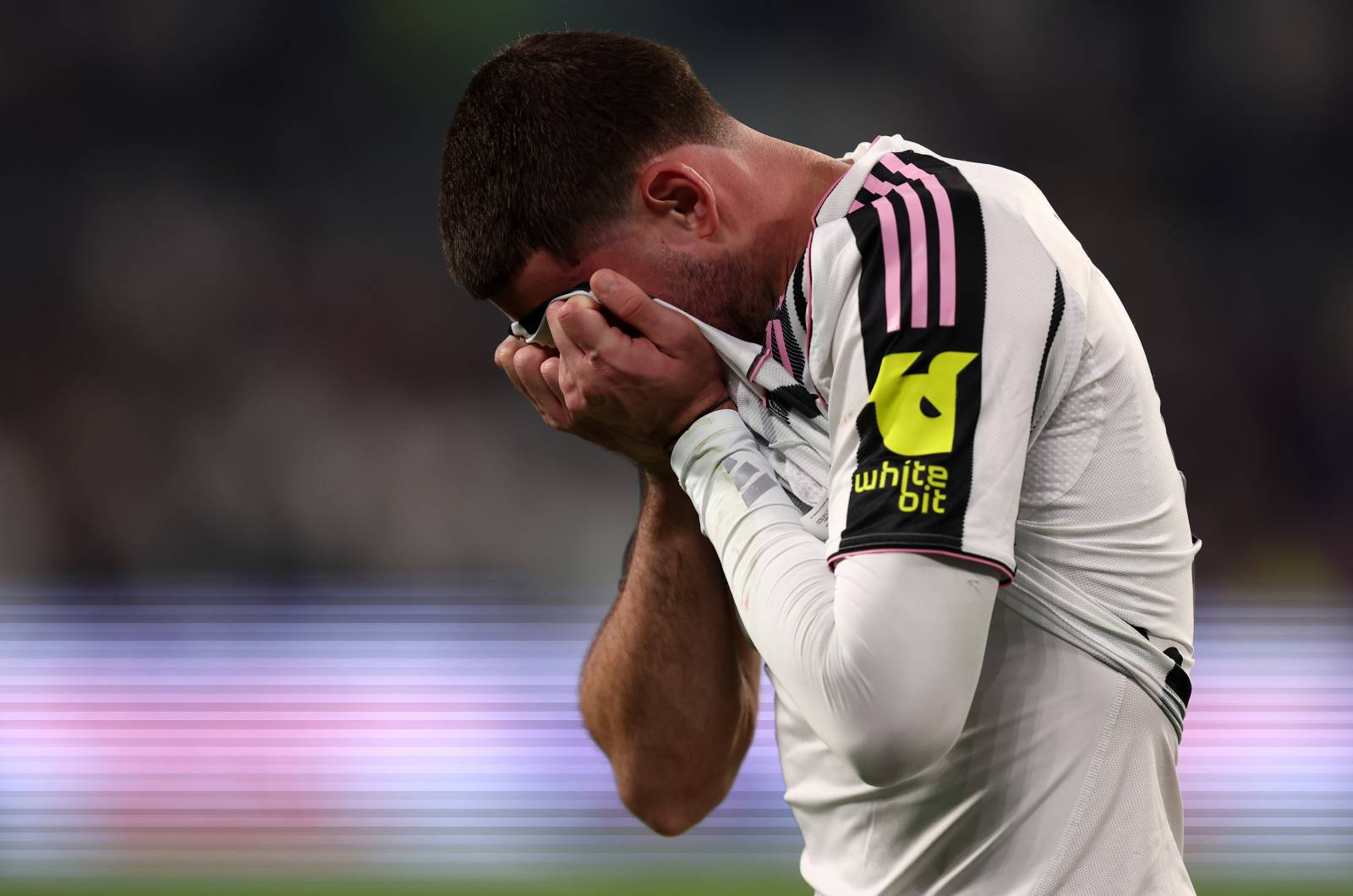 Oficjalnie. Gwiazda Juventusu z poważną kontuzją